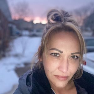 Meet your Posher, Connie